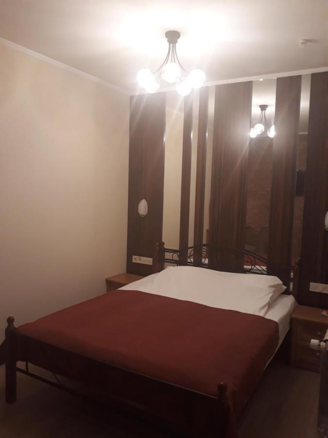 Park Hotel Kiev Bagian luar foto
