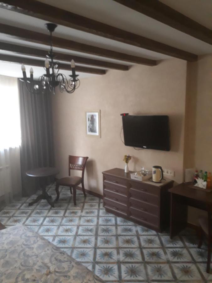 Park Hotel Kiev Bagian luar foto