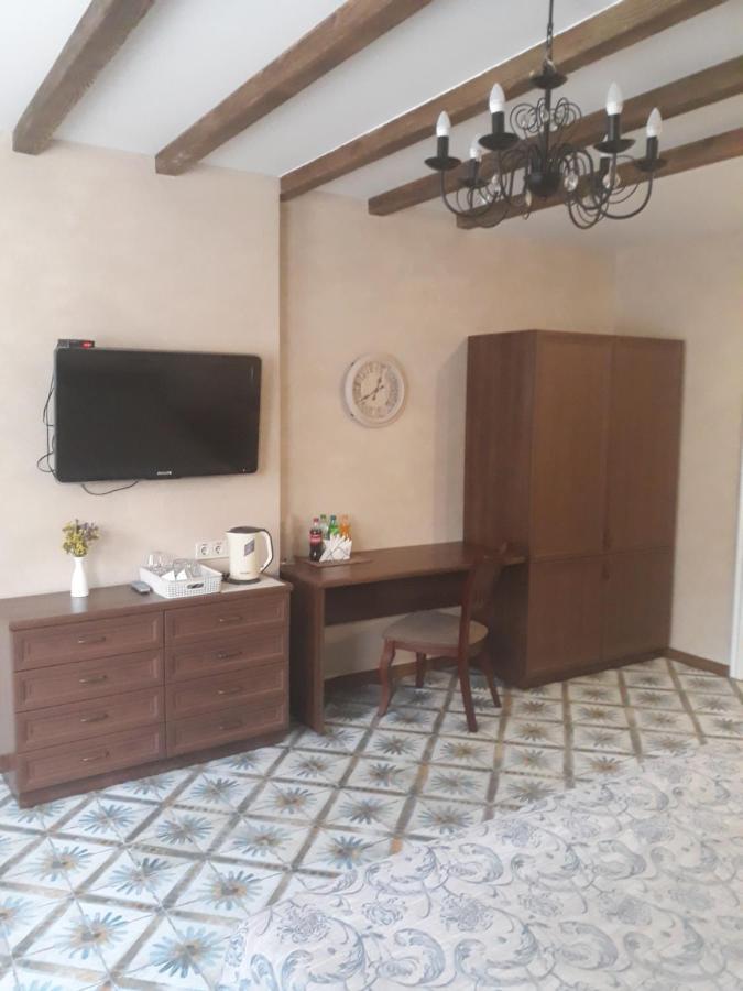 Park Hotel Kiev Bagian luar foto